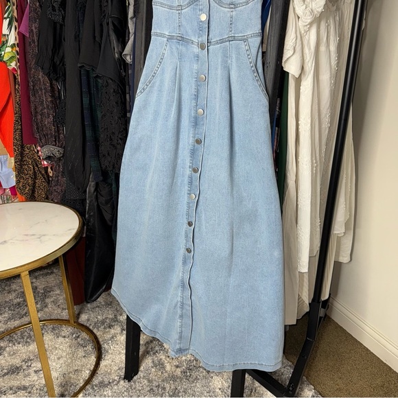 Selfie Leslie Indikah Pixie Dust Button Front Denim Blue Midi Dress - Picture 6 of 10